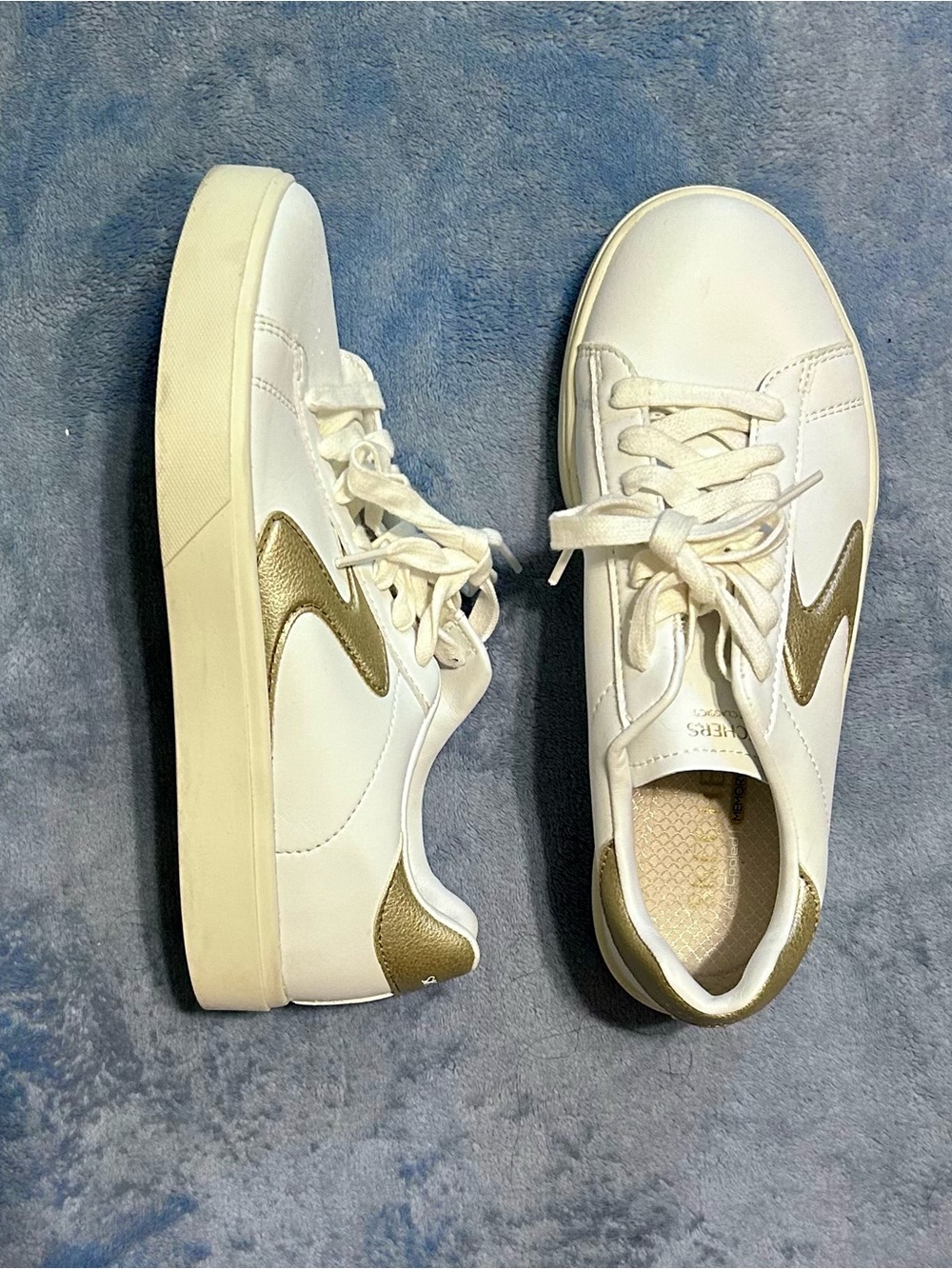Sketchers Court Classics White and Gold Women's Low-Top Sneakers